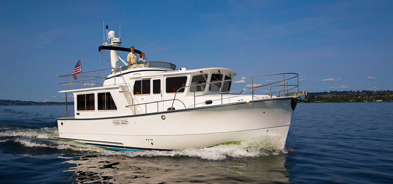 43E Pilothouse - Helmsman Trawlers Europe: Superbly Crafted Trawler Yachts