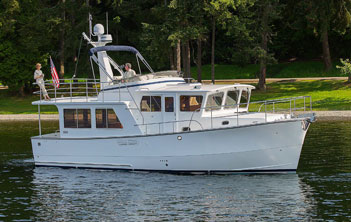 helmsman yacht