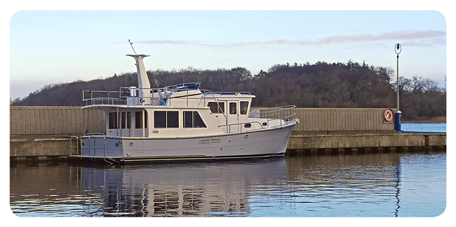 An Irish Helmsman Trawlers® Terryglass Harbor